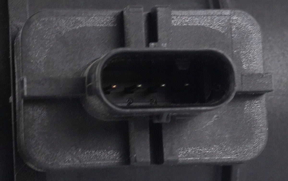 PRZEPŁYWOMIERZ 03L906461A 2.0 TDI VW AUDI VAG OE ORYGINAŁ BOSCH 0281002956