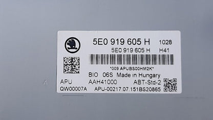 RADIO WYŚWIETLACZ 5E0919605H SKODA OCTAVIA III PANEL STEROWANIA EKRAN DOTYK