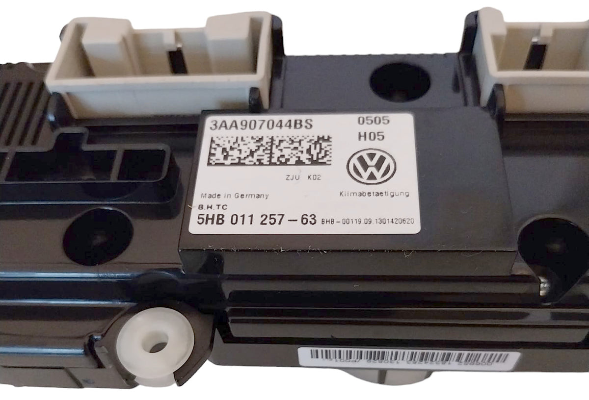NOWY PANEL KLIMATYZACJI 3AA907044BS VW PASSAT B7 CC ORYGINAŁ