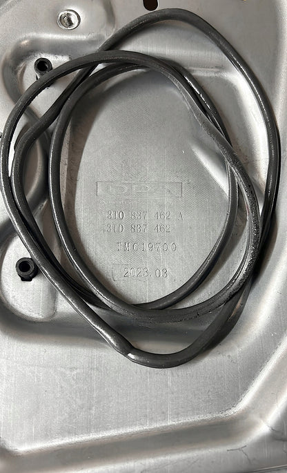 PODNOŚNIK SZYBY PRZEDNI PRAWY SKODA SUPERB II 2 08-15 3T0837462 ELEKTRYCZNY