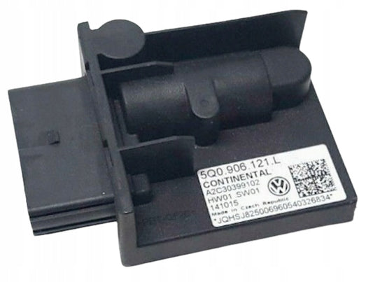 NOWY ORYGINALNY STEROWNIK MODUŁ POMPY PALIWA VW GOLF VII 7 5Q0906121L OE